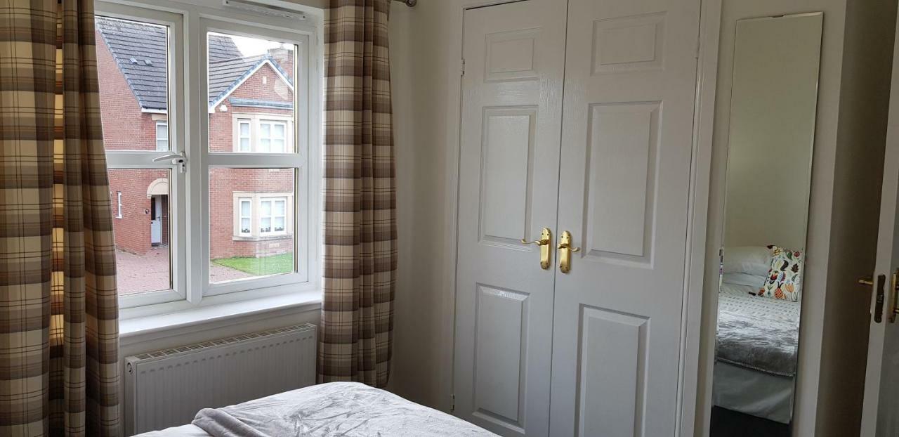 Home2Home Meadow Close East Kilbride Extérieur photo